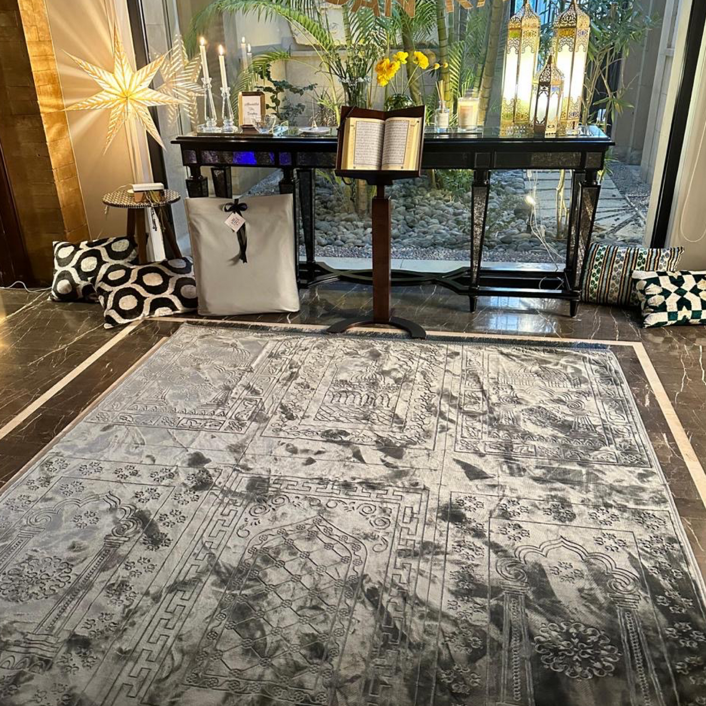 THE BIG RUG